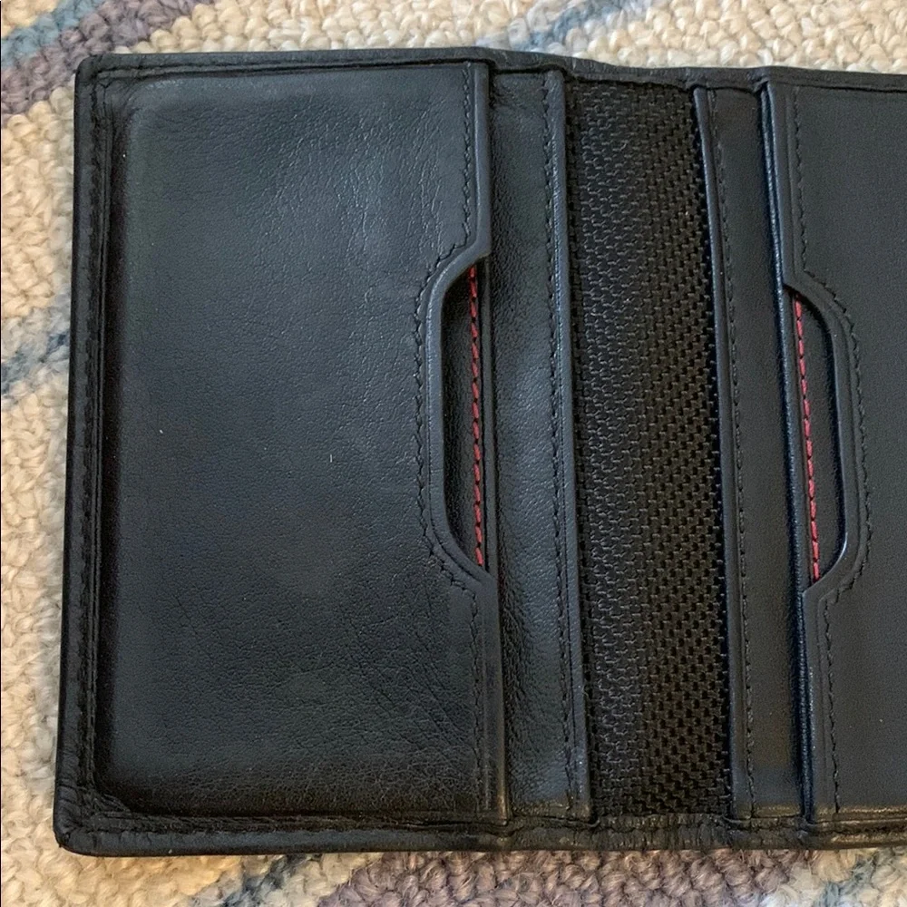 Tumi Black Leather Wallet Card Holder